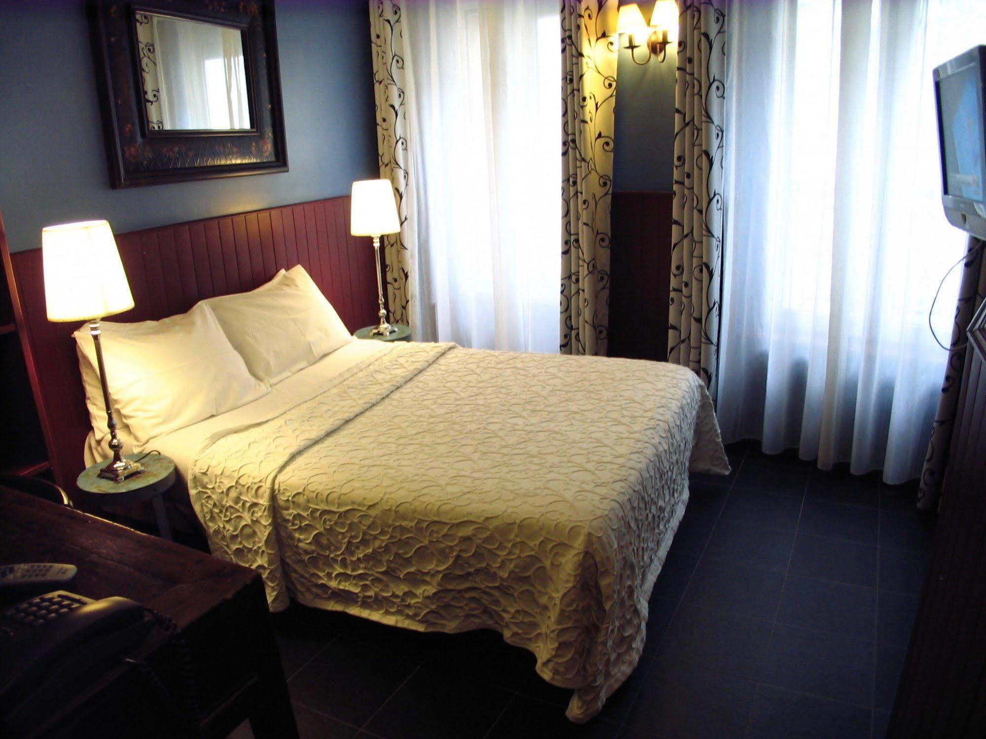 Hotel Monte-Carlo Paryż Zewnętrze zdjęcie