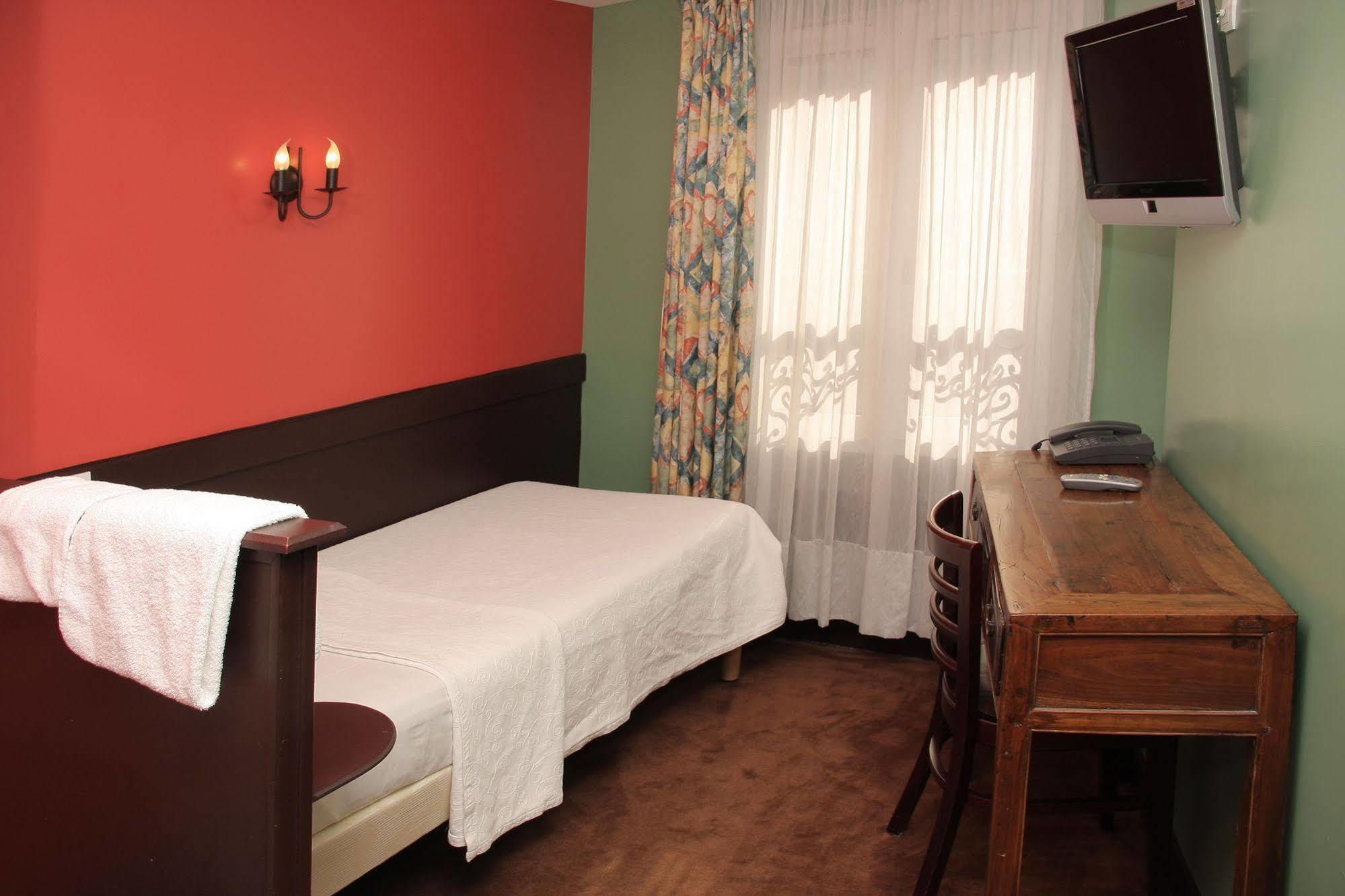 Hotel Monte-Carlo Paryż Zewnętrze zdjęcie