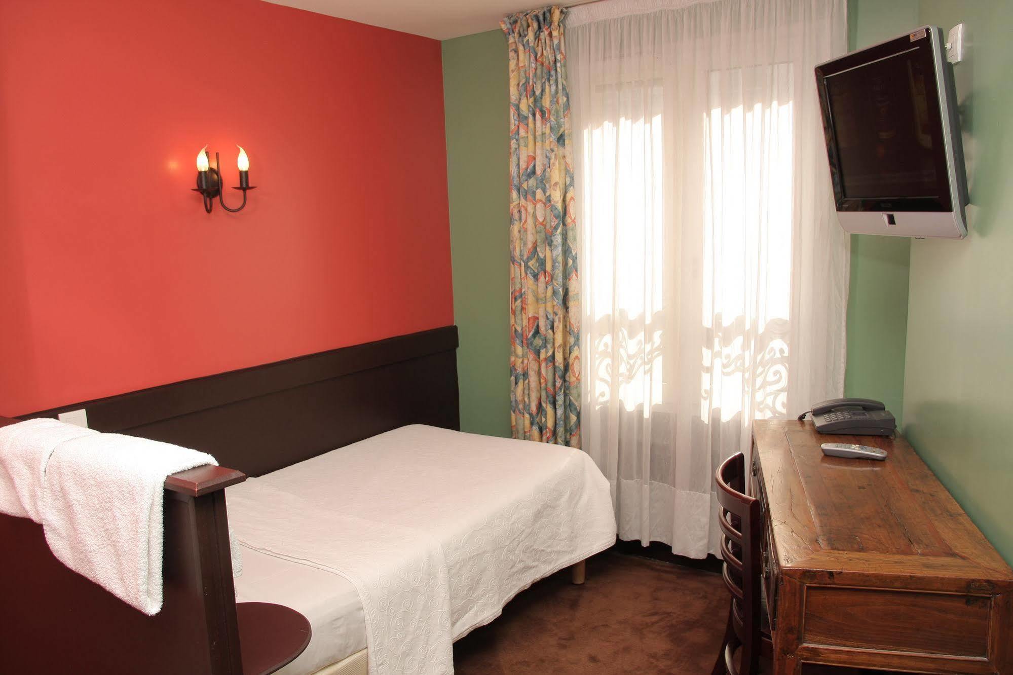 Hotel Monte-Carlo Paryż Zewnętrze zdjęcie